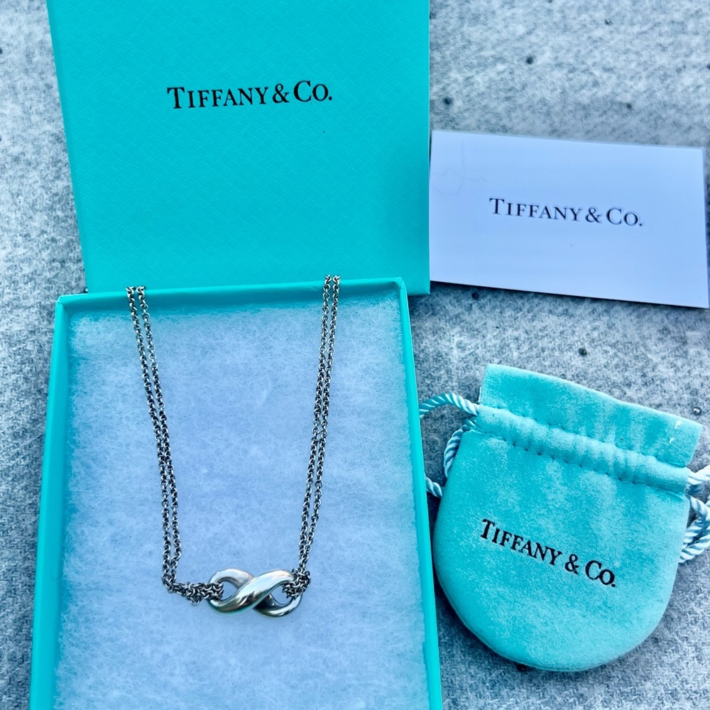 Tiffany & Co. Double chain Infinity necklace